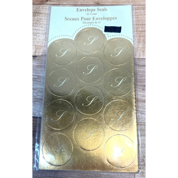 Gold Foil Initial "S" Envelope Seals 42 Count Studio 18 Decorative Stickers 6688 - Picture 1 of 2